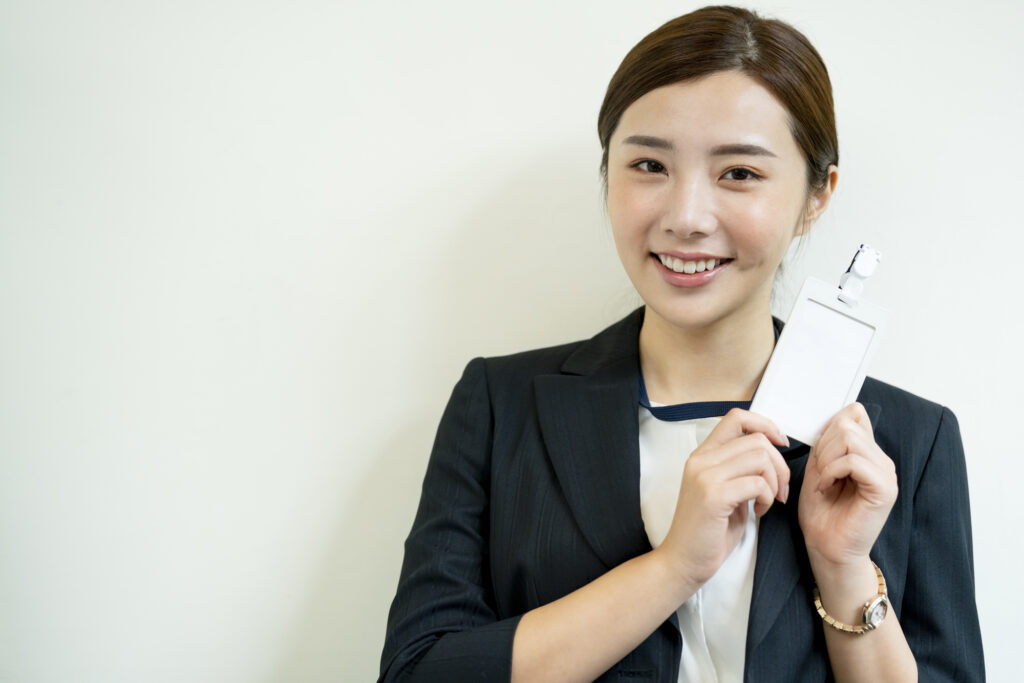 退職代行を利用するにあたり会社貸与物を持っている人