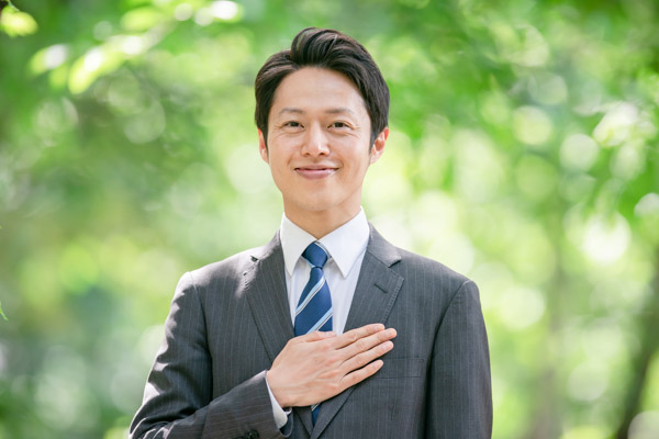 大丈夫ですよ！という表情の退職代行スタッフイメージ